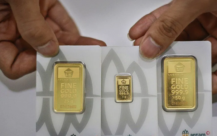 Harga Emas Antam Hari Ini Melompat Tajam