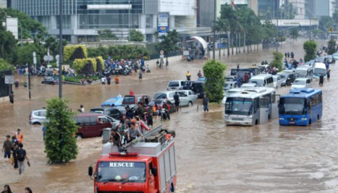 Banjir Jakarta Pagi Ini: 75 RT dan 19 Ruas Jalan Tergenang