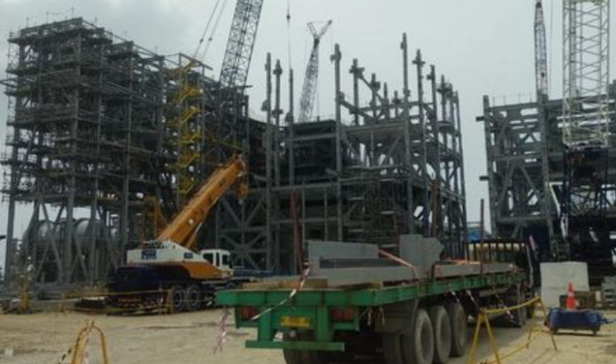 Smelter Megah, Rakyat Jadi Penonton di Pagar Sendiri.