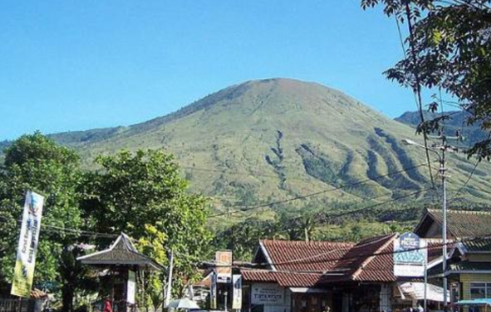 Gempa Vulkanik Gunung Guntur Meningkat Jelang Lebaran