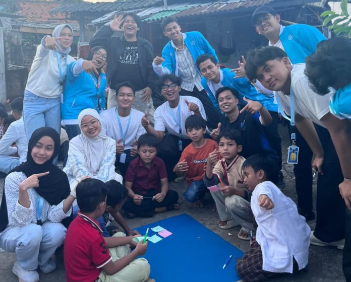 Berbagi dan Belajar Bersama: Upaya Hadirkan Kebahagiaan dan Kesehatan Mental Anak Pemulung di Kampung Pemulung Pasar Minggu