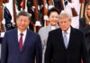 Presiden Amerika Serikat Sambut Presiden China di Bandara